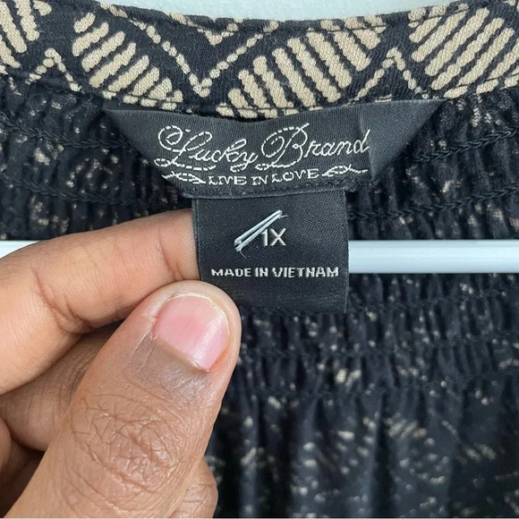 Lucky Brand Blouse Women’s 1X Geometric print 3/4 sleeves Pullover Boho Peasant - Picture 3 of 5